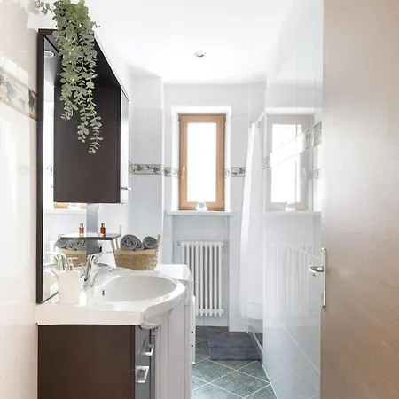 Apartment Anita Cannero Riviera